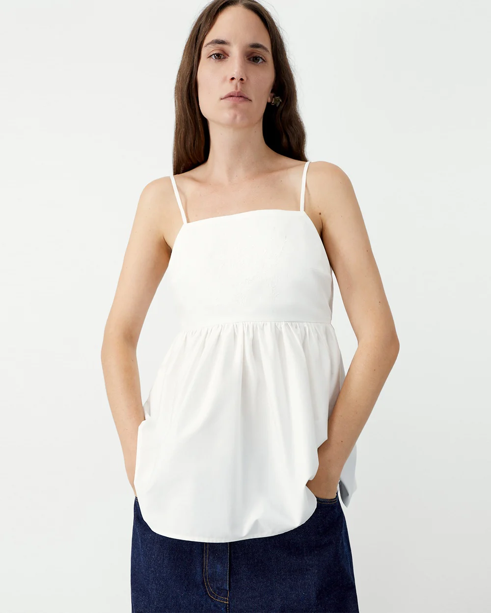 COTTON EMBROIDERED TOP / WHITE