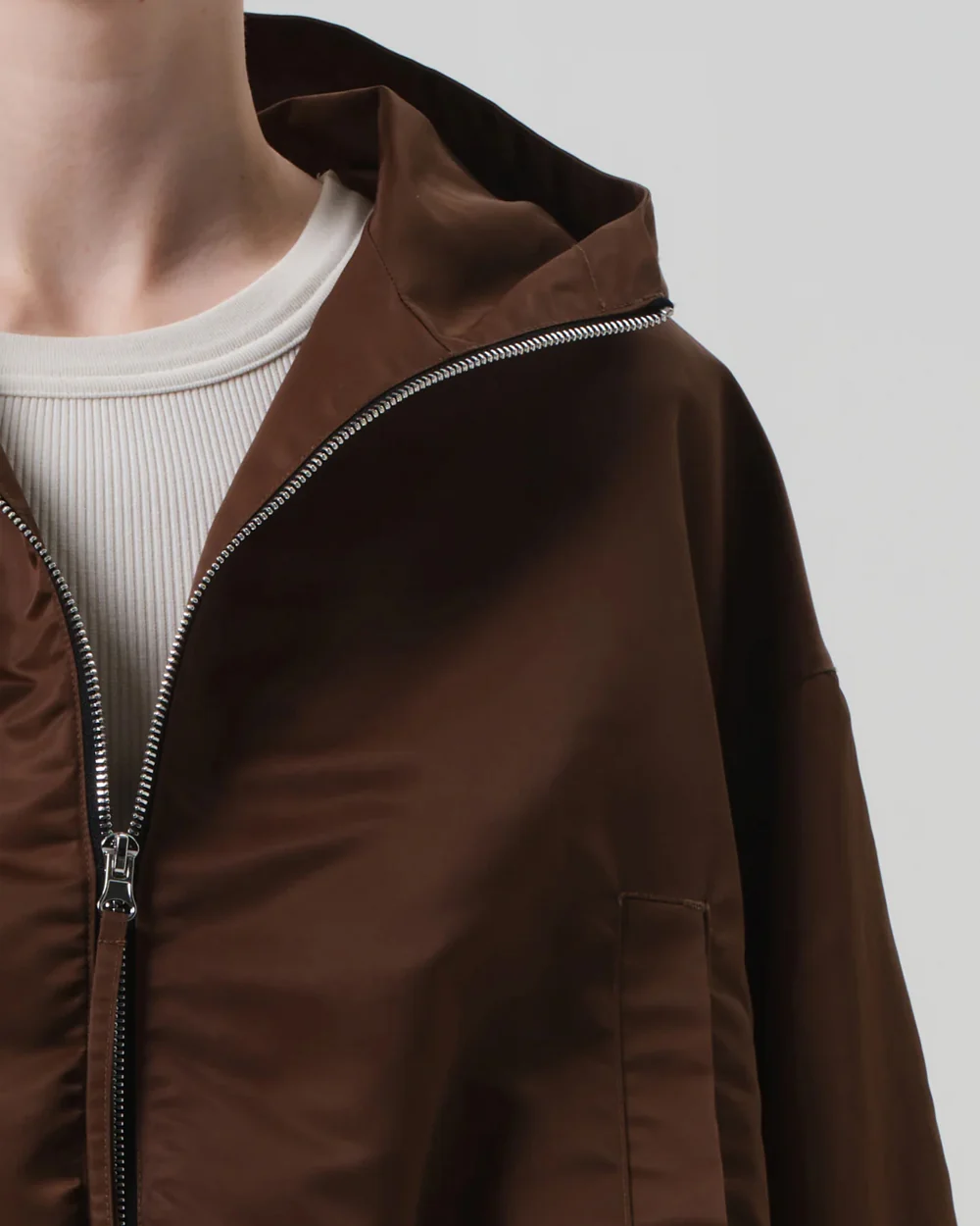 CROPPED NYLON WINDBREAKER / BROWN - Image 3