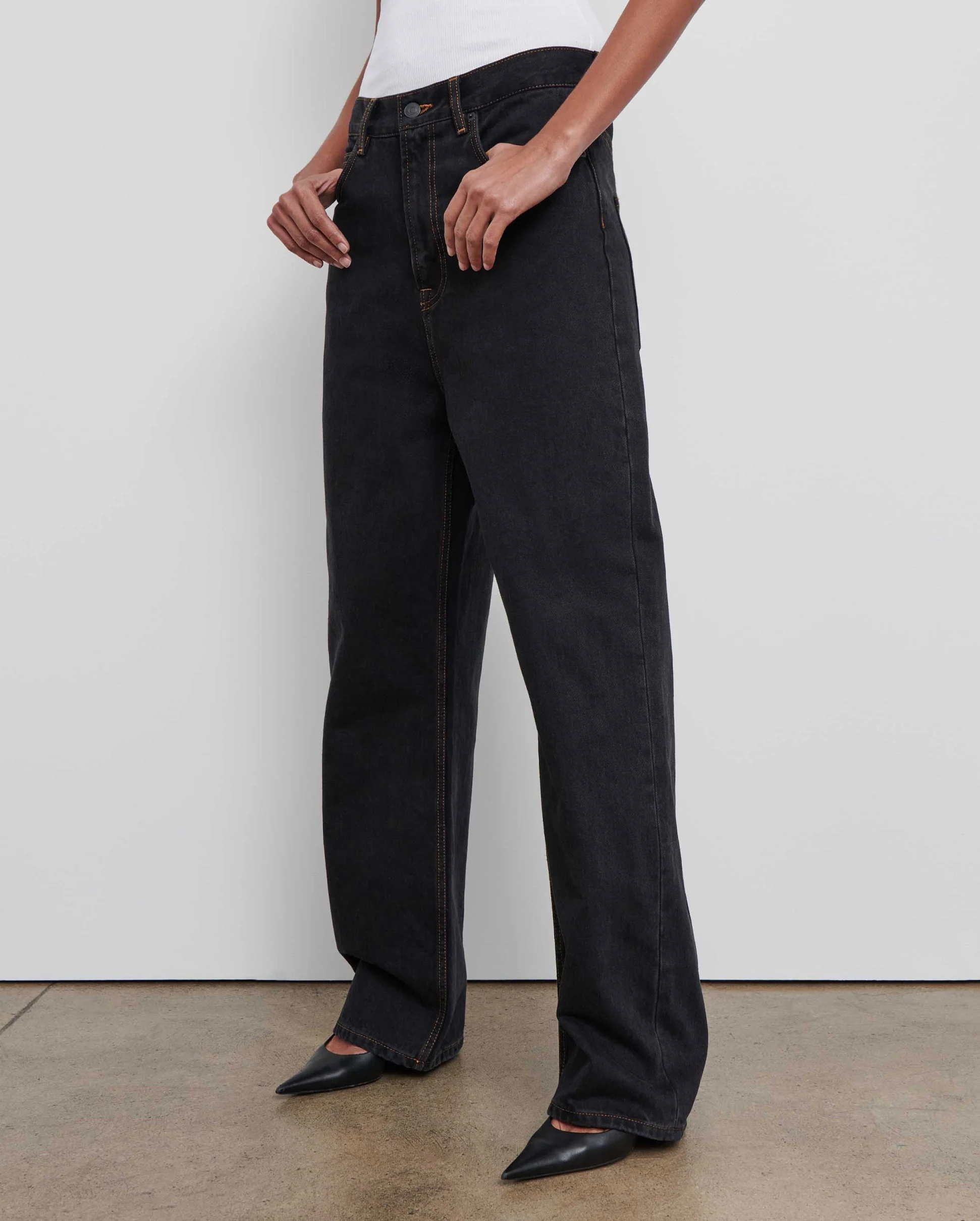 LOW RISE JEAN / BLACK - Image 3