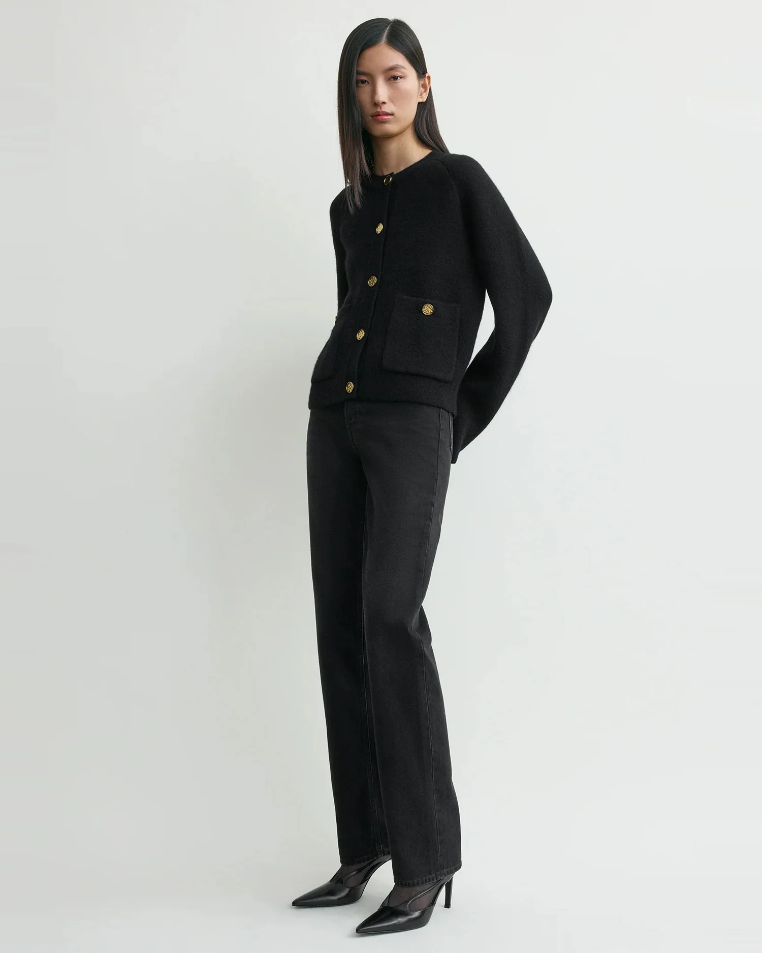 HAMMERED BUTTON CARDIGAN / BLACK - Image 2