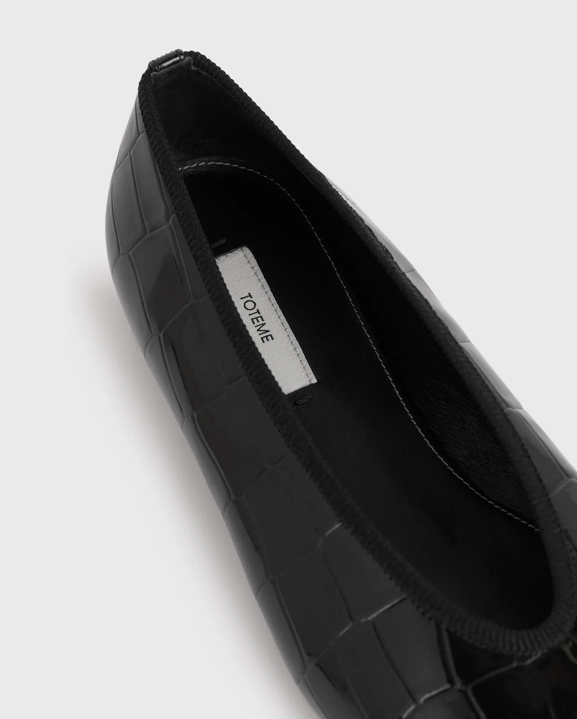 MINIMALIST CROCO EMBOSSED BALLERINA / BLACK - Image 5