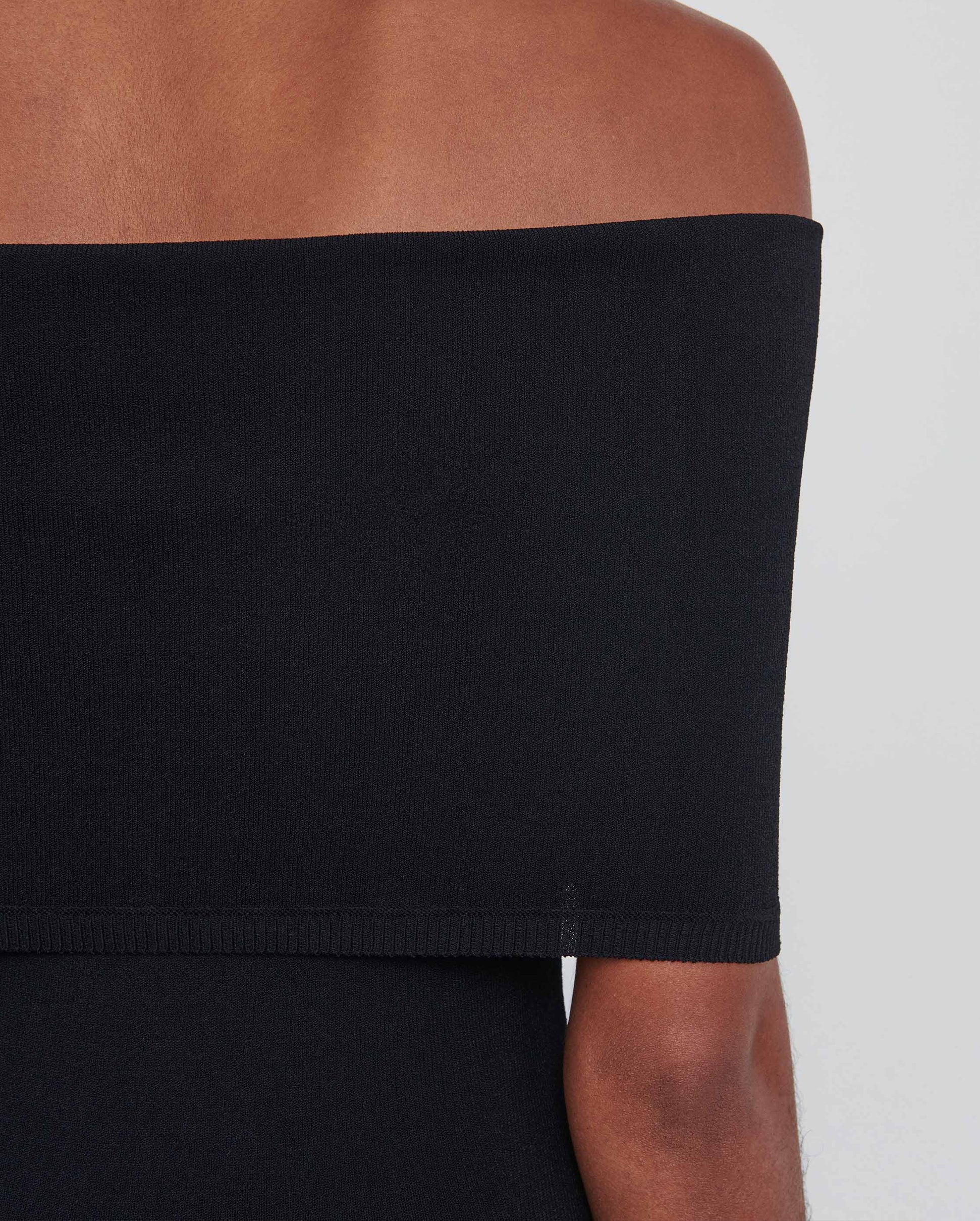 OFF SHOULDER MINI DRESS / BLACK - Image 6