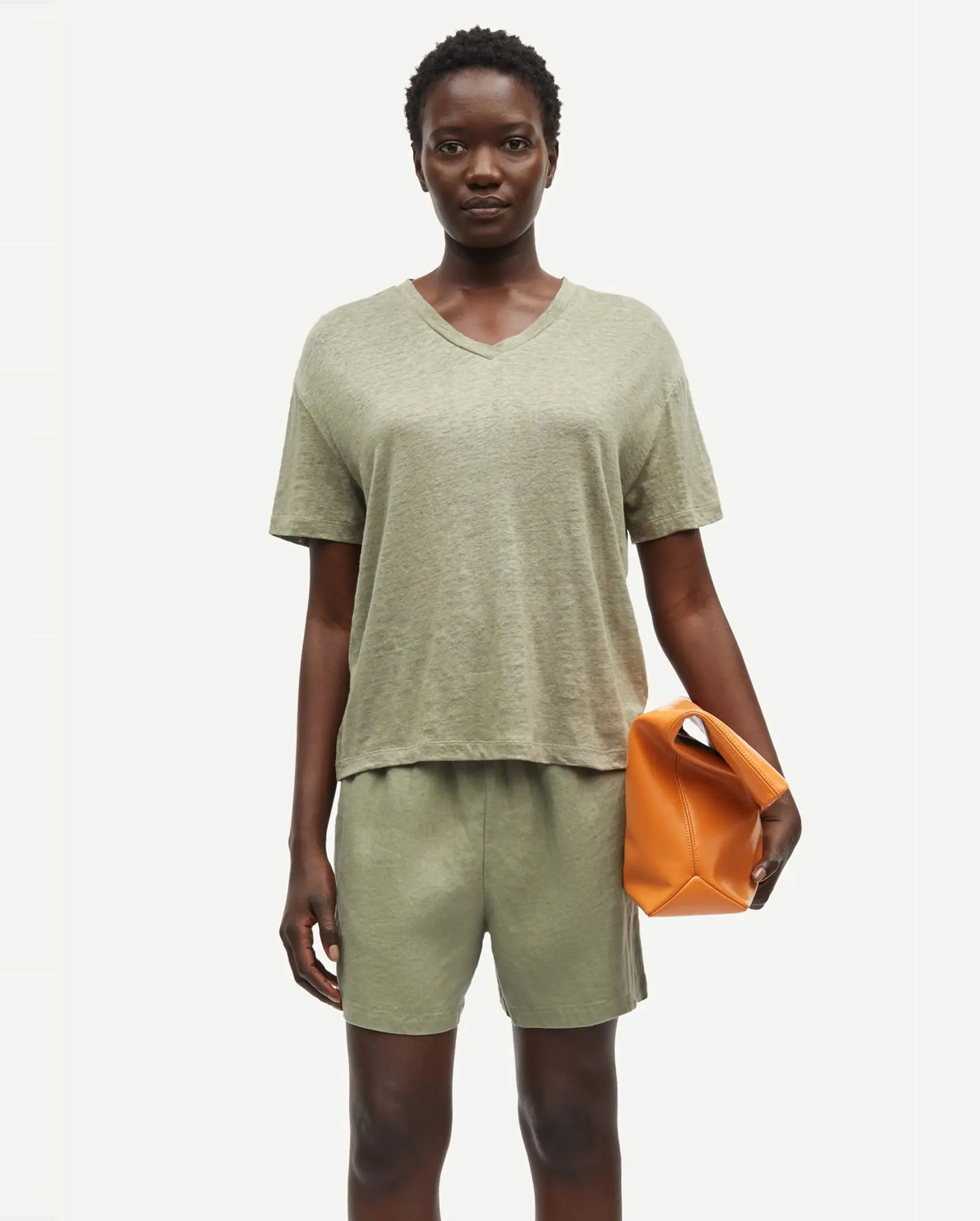 SAELI T-SHIRT 15202 / VETIVER